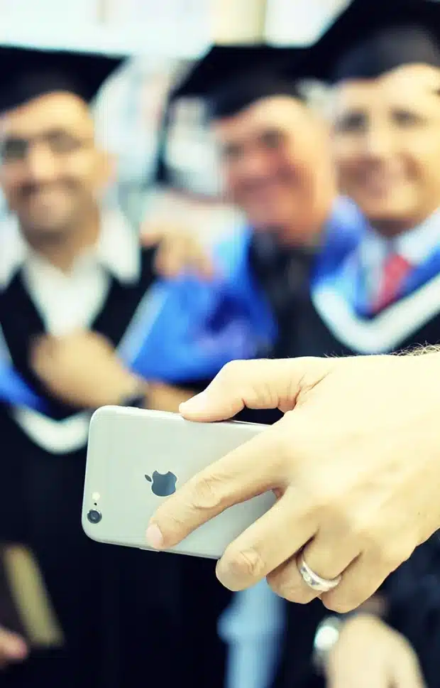 טקס סיום במכללה למקרא